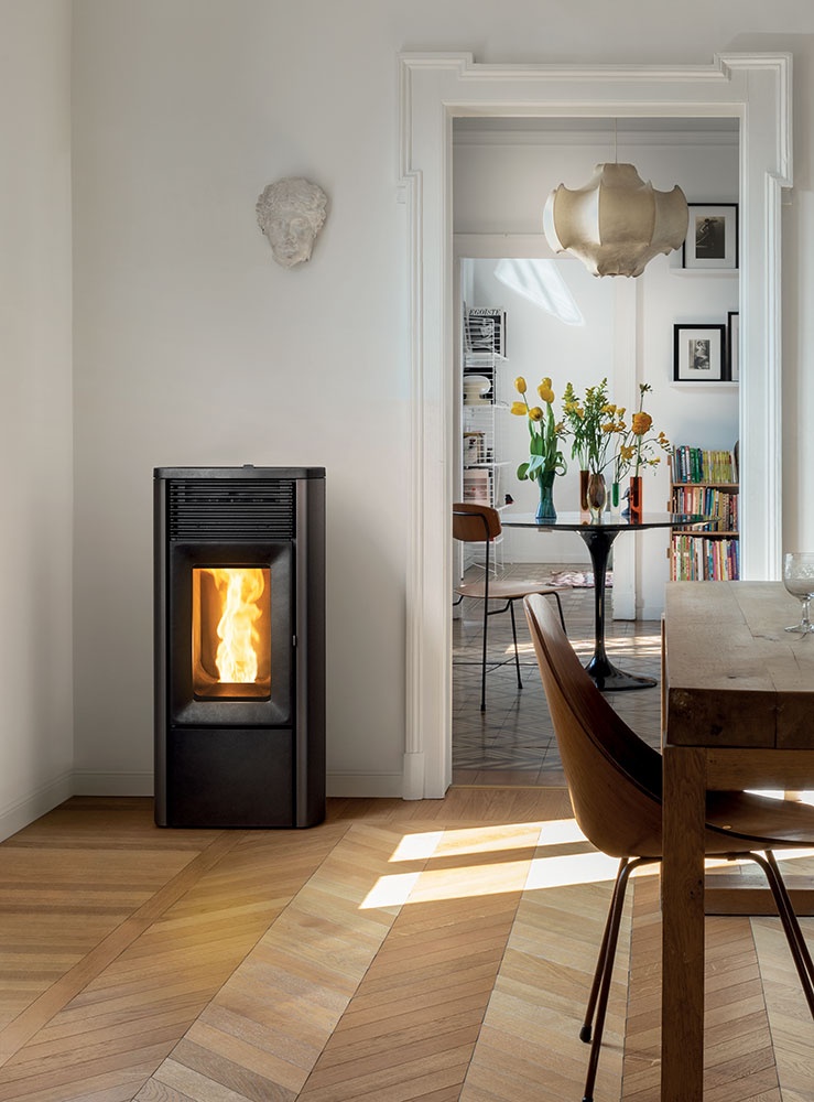 POELE PELLETS MCZ EGO AIRMATIC CORE 8 KW M+ NOIR